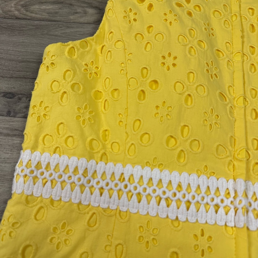 Lilly Pulitzer Railee Shift Dress in St. Tropez Yellow Floral Cross Eyelet Sz 6 - Picture 8 of 8